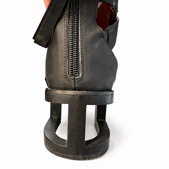 JEFFREY CAMPBELL🔥 Level-Up Black Booties Sandals w/Cut-Out Heel  Size 6.5 - Picture 5 of 9